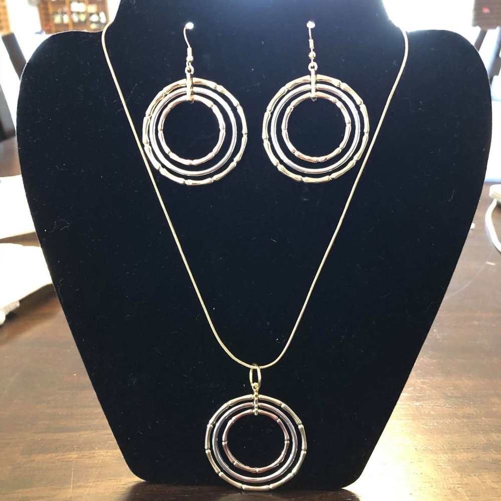 Park Lane Bamboo earrings and necklace set